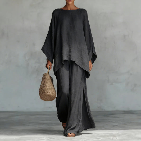 Conjunto minimalista de top de corte relajado y pantalón de pierna ancha para mujer.