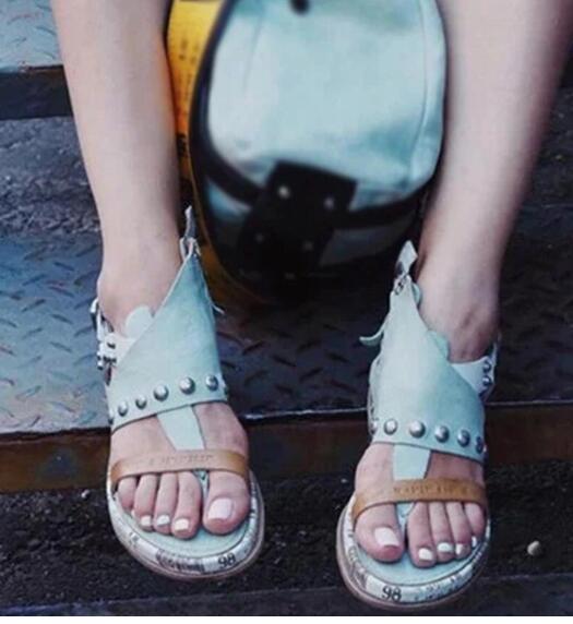 Sandalias retro de suela blanda de Isabella Sol