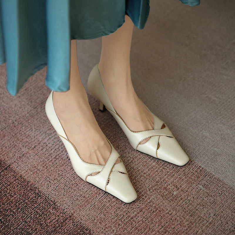 Elegantes zapatos de tacón de piel de Isabella Sol.