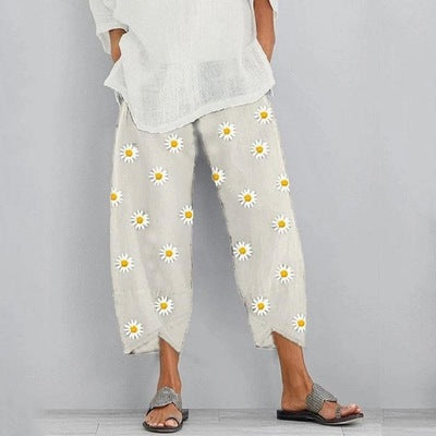 Pantalones cortos con estampado floral y cintura elástica de Isabella Sol.