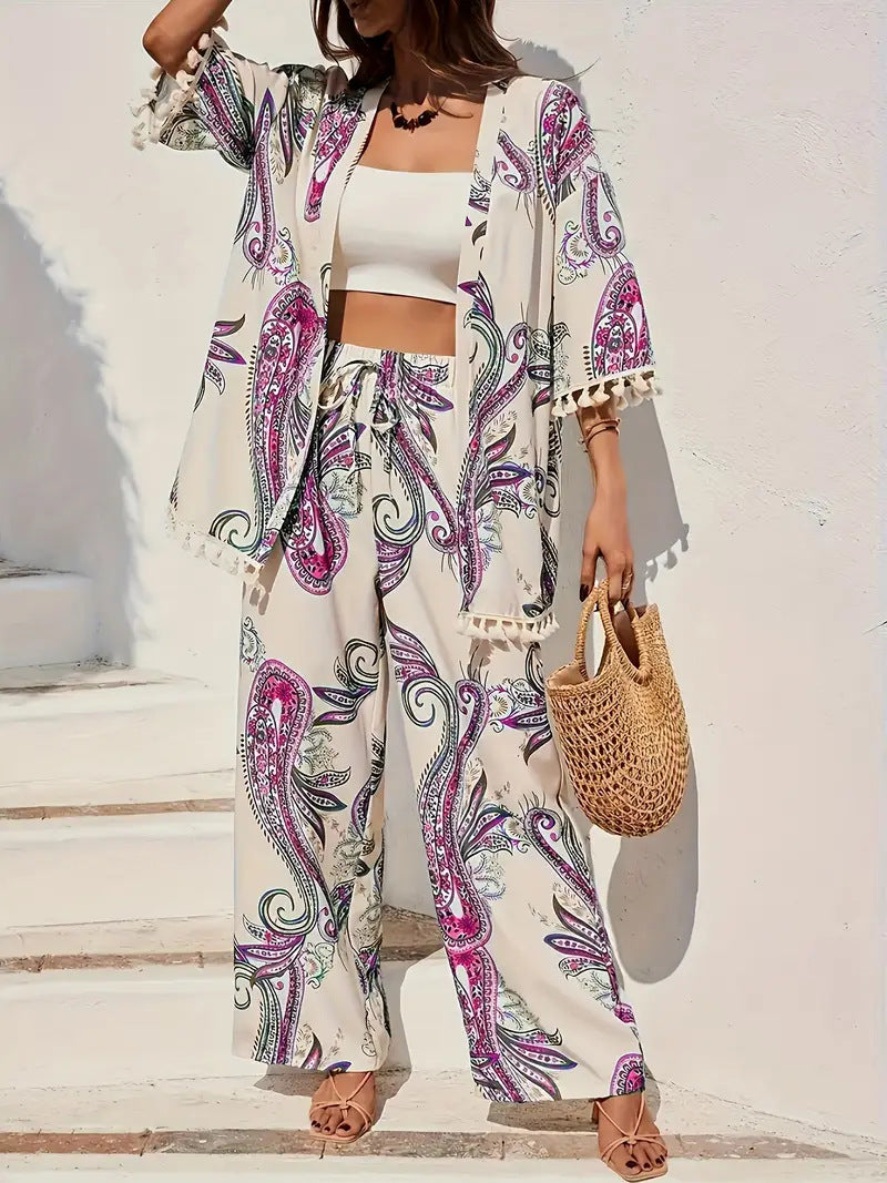 Elegante conjunto de cárdigan y pantalón estampado de Isabella Sol.