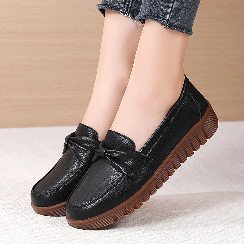 Elegante y confortable. Mocasines planos de piel Isabella Sol.