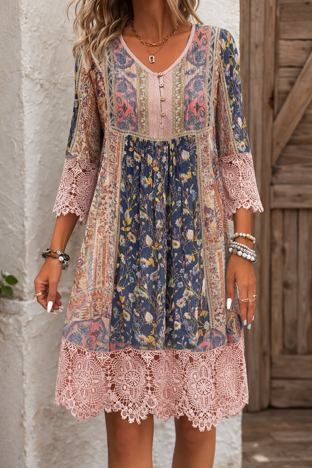Vestido retro de encaje floral de Isabella Sol