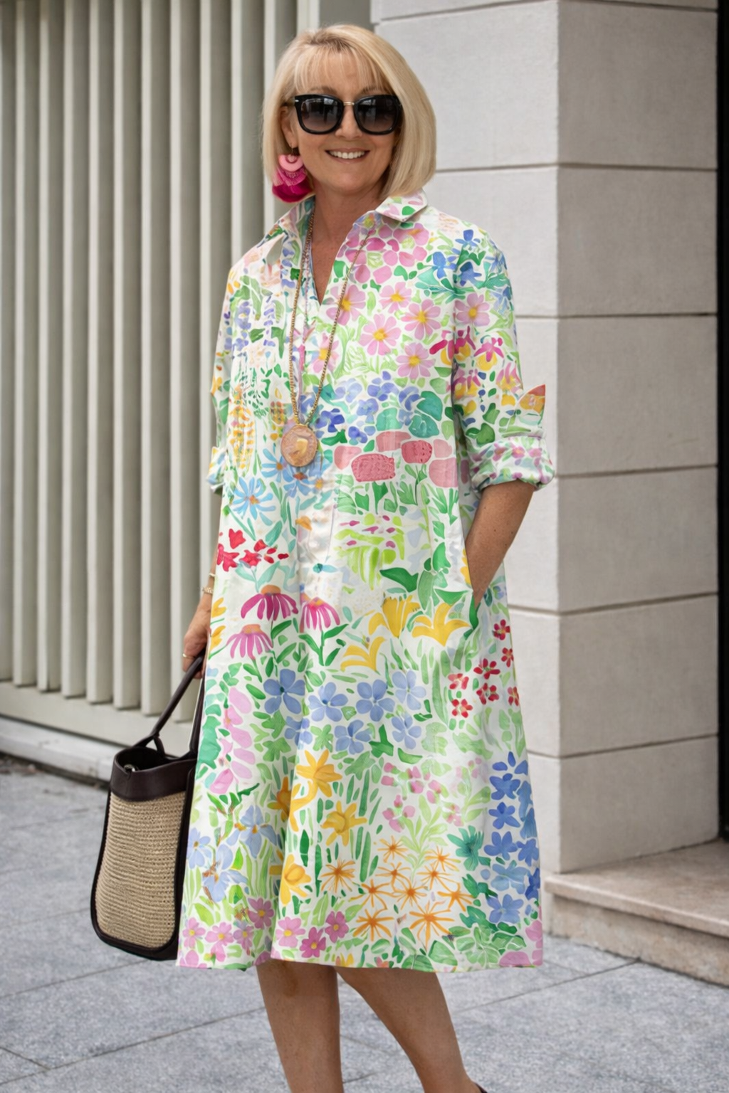 Vestido camisero moderno de Isabella Sol con estampado geométrico