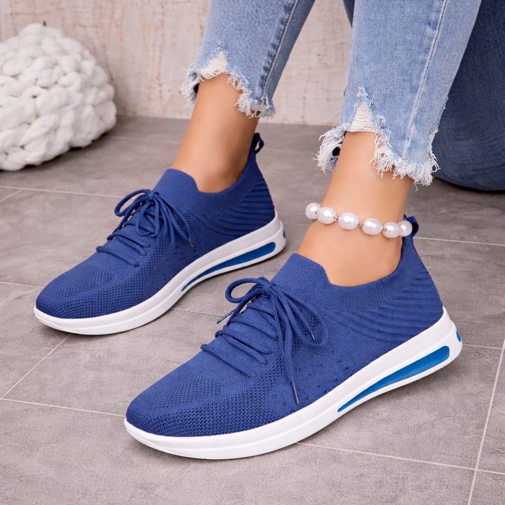Zapatillas ligeras Isabella Sol Fly-Knit para uso diario.