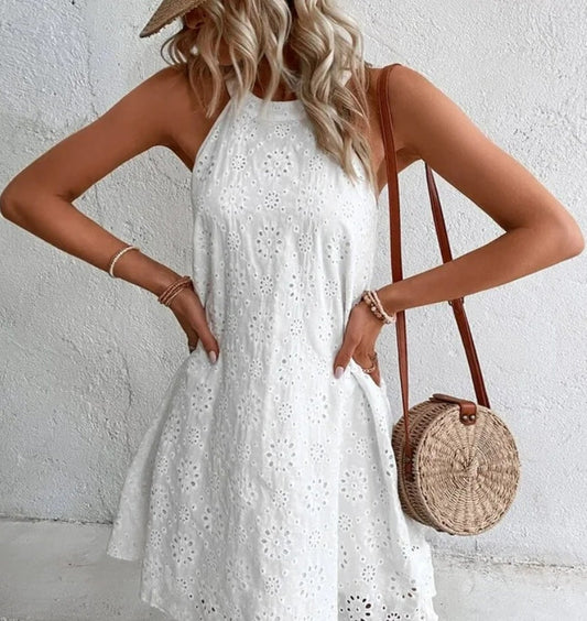 Elegante vestido sin mangas de encaje de Isabella Sol