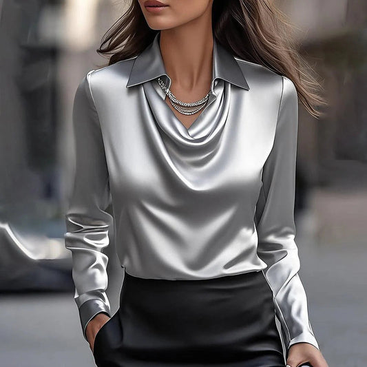 Elegante top de satén con cuello acampanado de Isabella Sol.