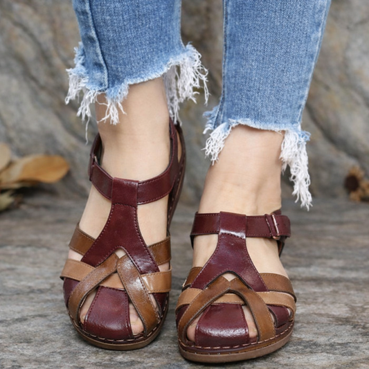 Sandalias de cuña huecas de Isabella Sol