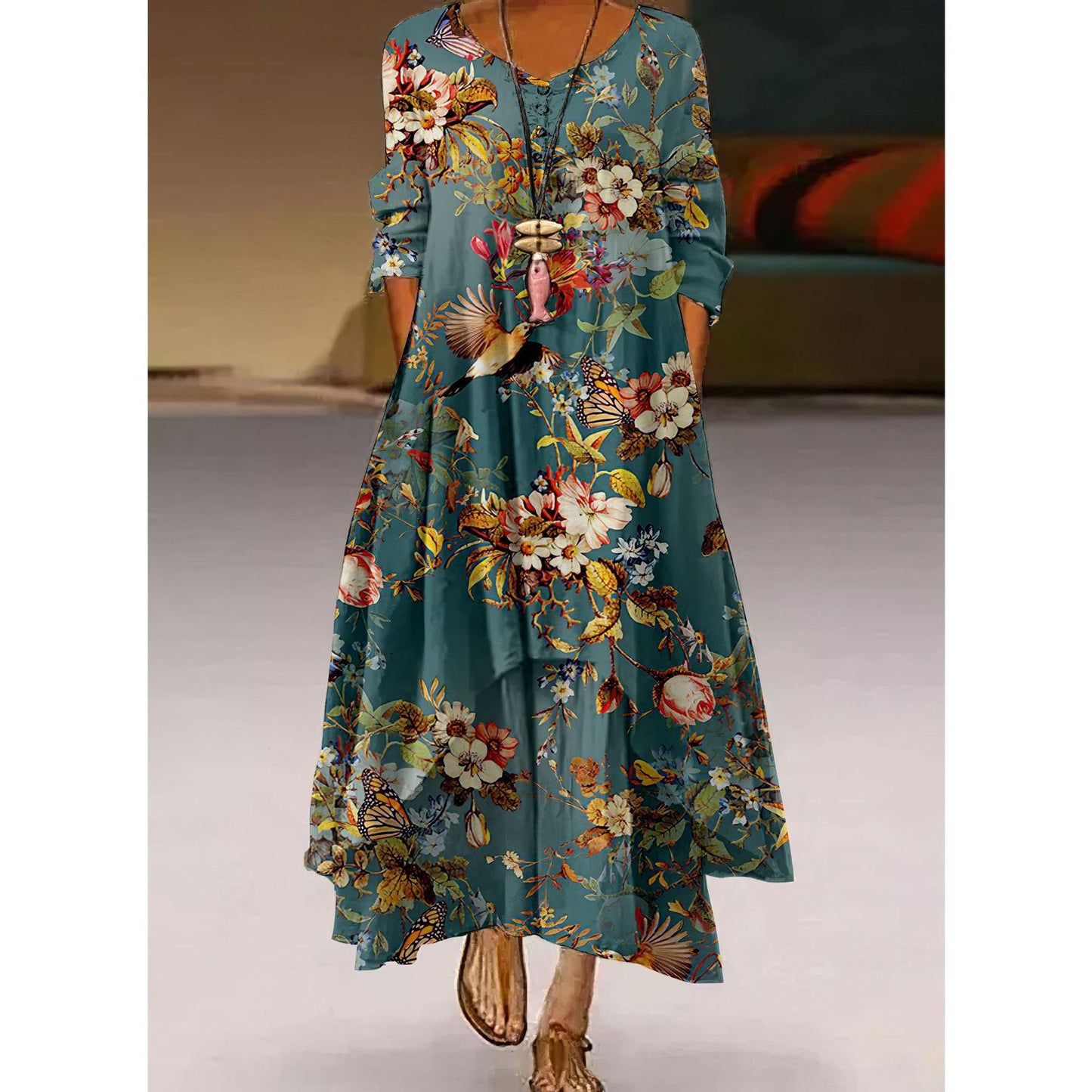 Vestido de vuelo con estampado floral artístico de Isabella Sol.