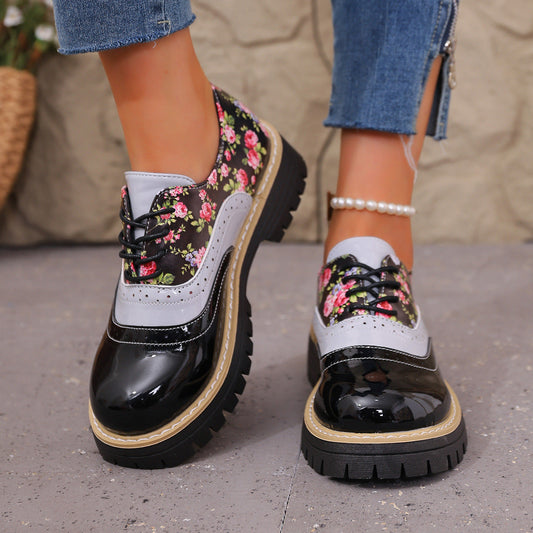 Zapatos casuales de talla grande con estampado floral elegante de Isabella Sol