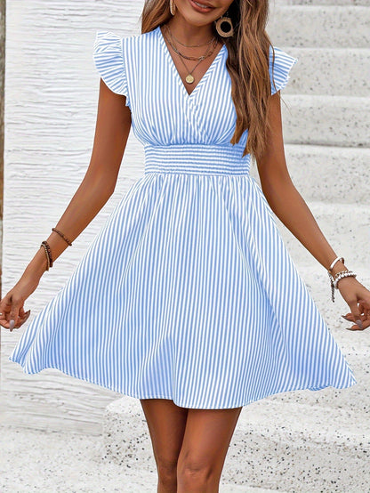 Elegante vestido de rayas con escote en V y cintura a la altura de la cintura de Isabella Sol