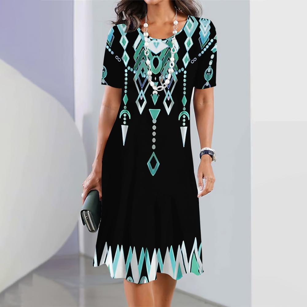 Elegante vestido de verano de tallas grandes de Isabella Sol.