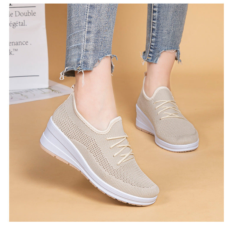 Sandalias de plataforma con cuña de malla transpirable de Isabella Sol.