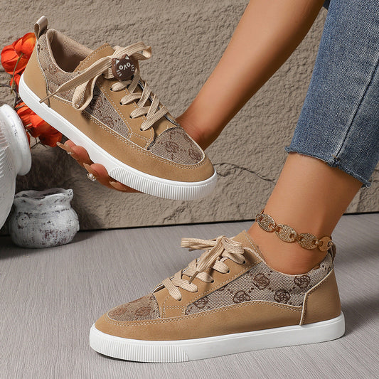 Zapatillas casuales Isabella Sol con bordado floral