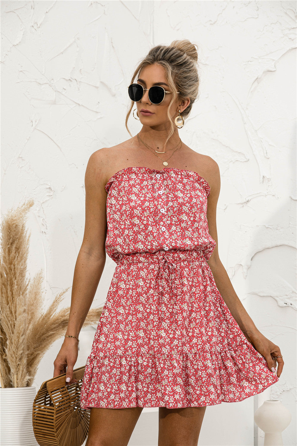 Vestido palabra de honor con estampado floral de Isabella Sol