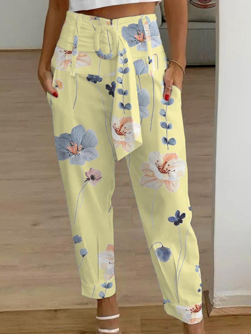 Pantalones cortos de lino con estampado floral de Isabella Sol para mujer.
