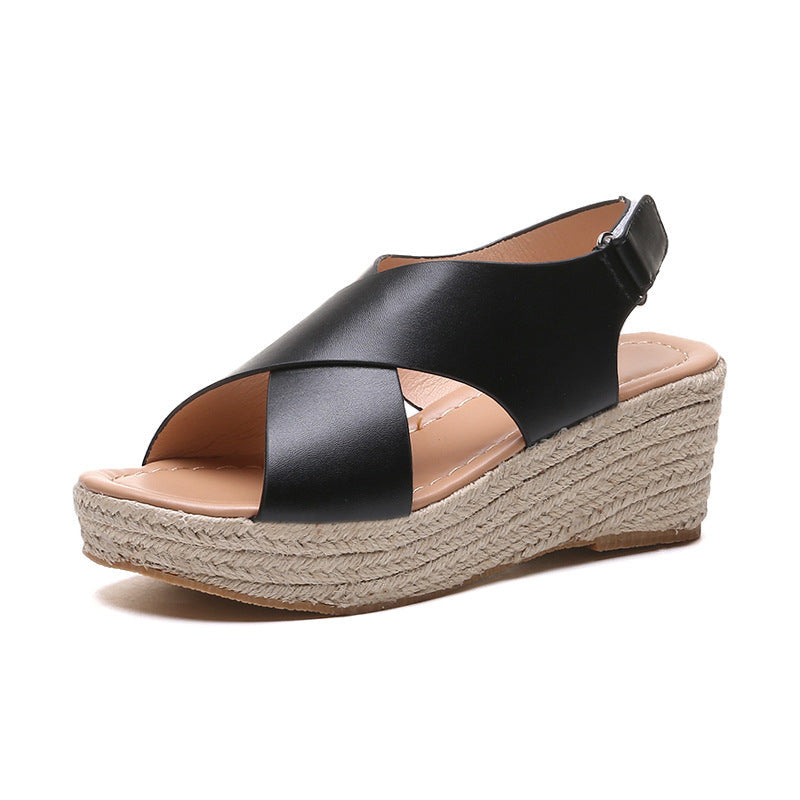 Elegantes sandalias de cuña de Isabella Sol