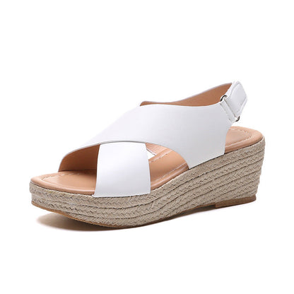 Elegantes sandalias de cuña de Isabella Sol