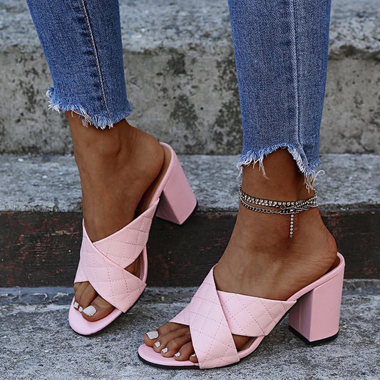 Elegantes sandalias de tacón ancho de Isabella Sol