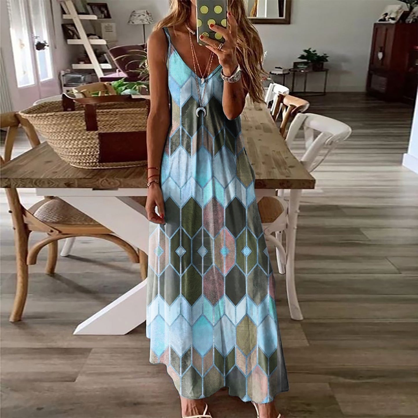 Vestido largo de verano con estampado geométrico de Isabella Sol