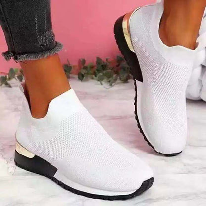 Zapatillas deportivas sin cordones de malla elegantes de Isabella Sol