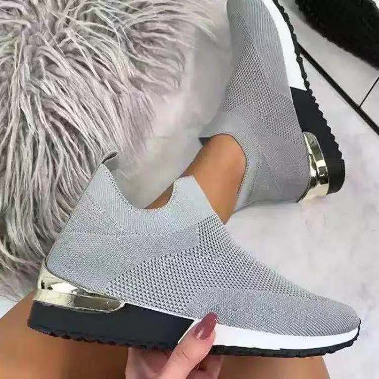 Zapatillas deportivas sin cordones de malla elegantes de Isabella Sol