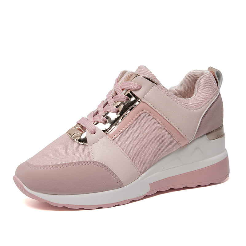 Elegantes zapatillas deportivas con plataforma y cordones de Isabella Sol.