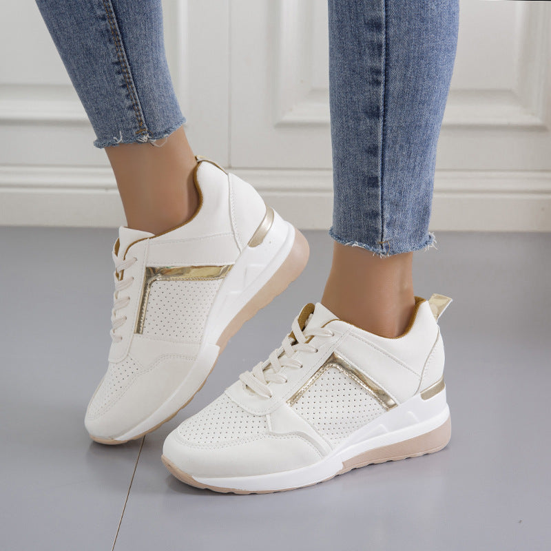 Elegantes zapatillas deportivas con plataforma y cordones de Isabella Sol.