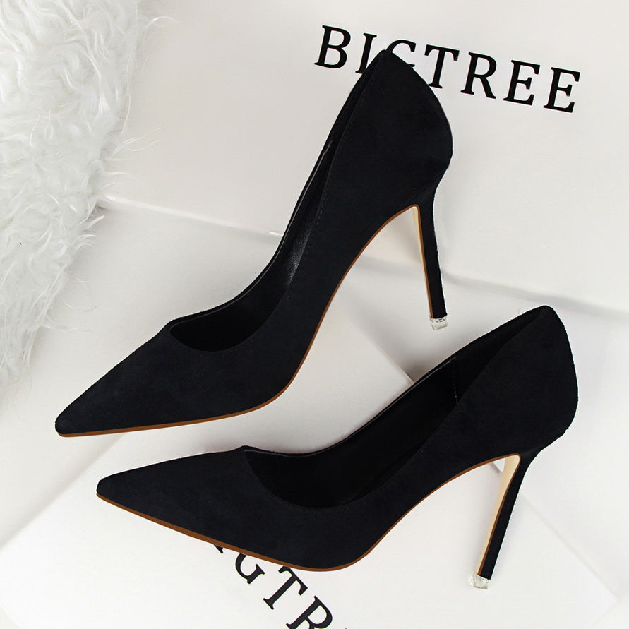 Chic Suede Pointed Heels by Isabella Sol