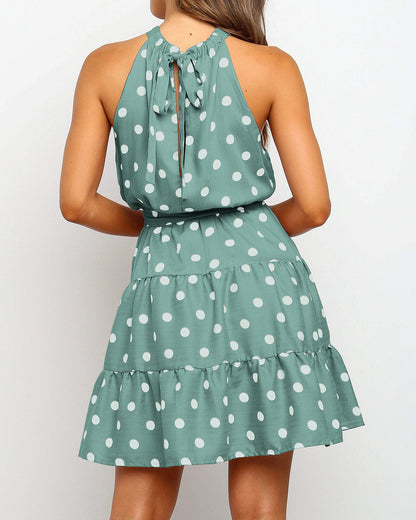Elegante vestido halter de lunares de Isabella Sol