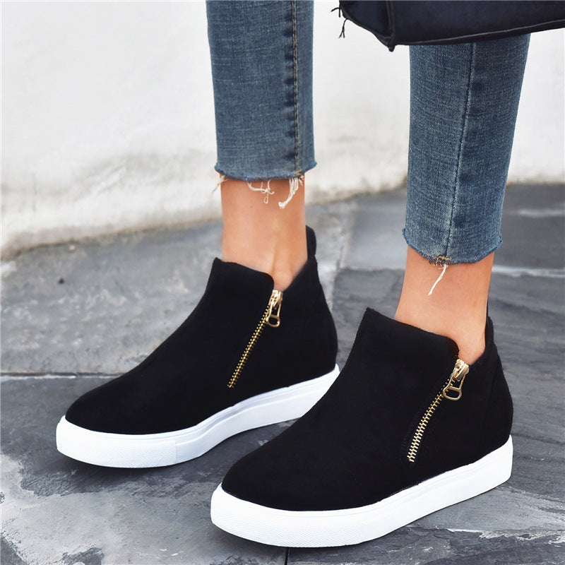 Chic Suede Round Toe Flats by Isabella Sol