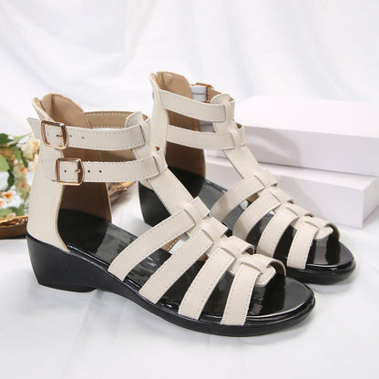 Elegantes sandalias de cuña caladas de Isabella Sol
