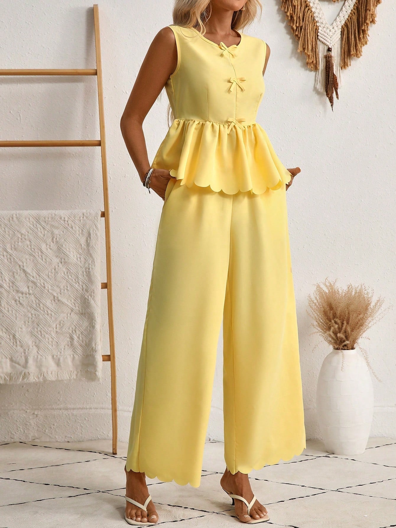 Conjunto de dos piezas Isabella Sol en amarillo chic