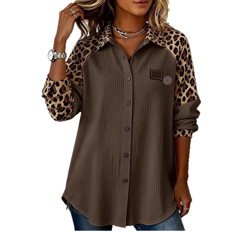 Blusa moderna estampada con solapa de Isabella Sol