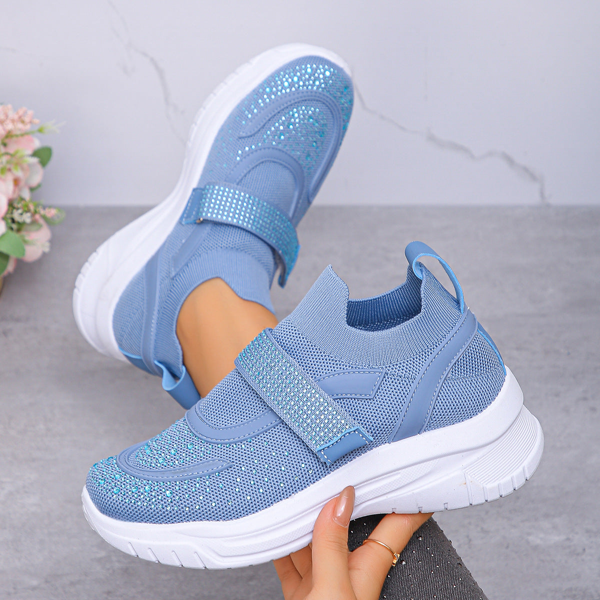 Zapatillas de cuña Isabella Sol de moda para mujer