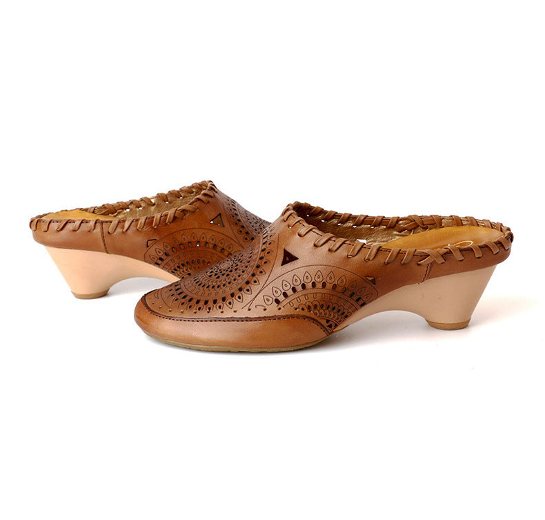 Sandalias de cuero vintage de tacón medio de Isabella Sol.