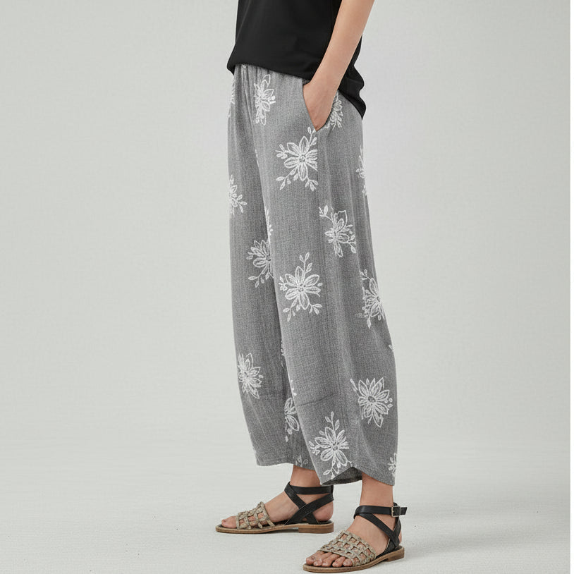 Pantalones anchos de algodón con estampado floral de Isabella Sol.