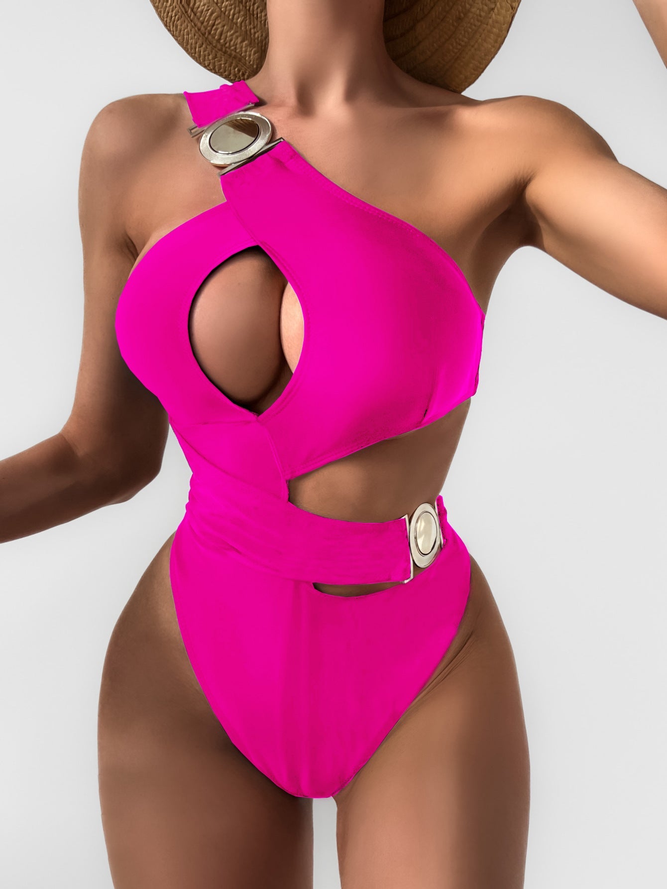 Elegante bikini asimétrico con aberturas de Isabella Sol