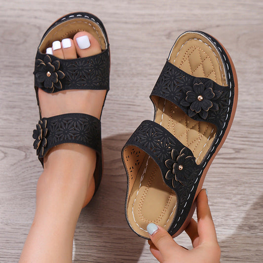Sandalias planas florales de Isabella Sol inspiradas en Pinterest