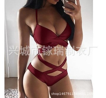 Conjunto de bikini elegante con tiras y bloques de color de Isabella Sol