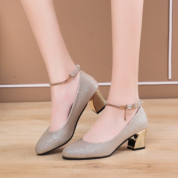 Elegant Isabella Sol Chunky Heel Pumps