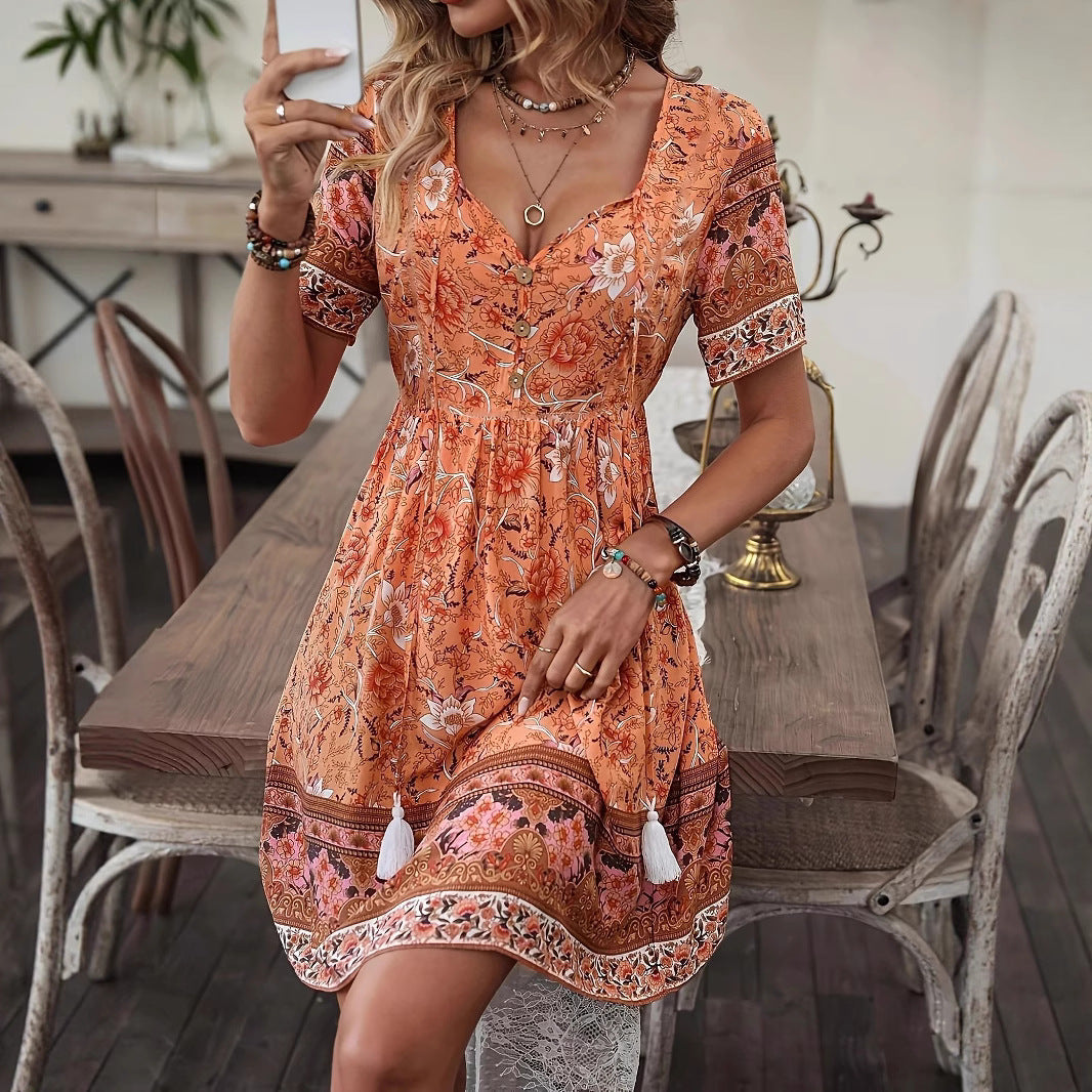 Vestido de verano de corte A con estampado floral bohemio de Isabella Sol