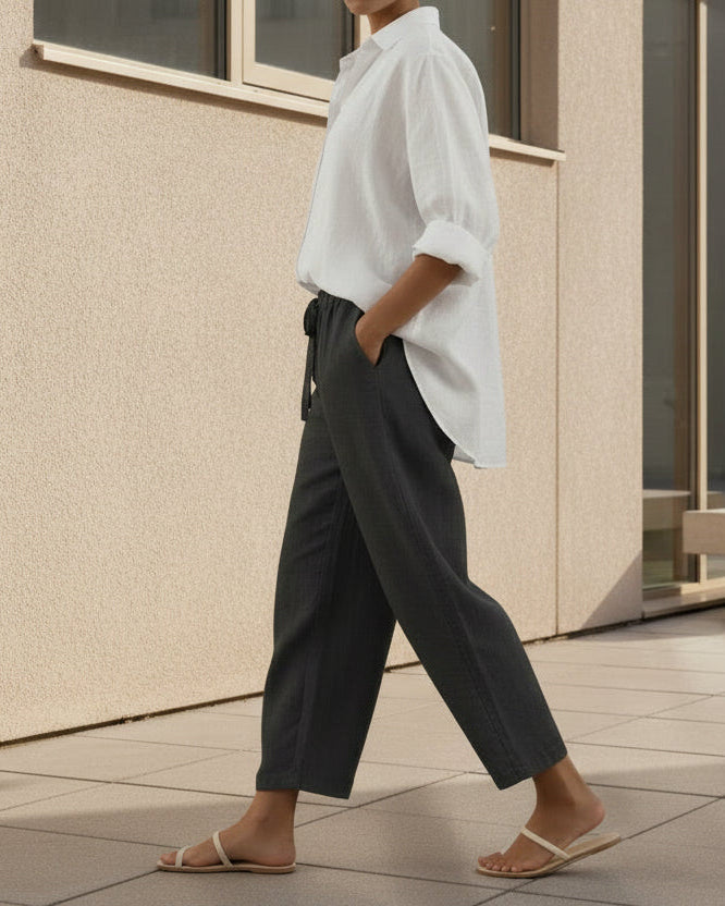 Elegantes pantalones cortos de algodón y lino de Isabella Sol