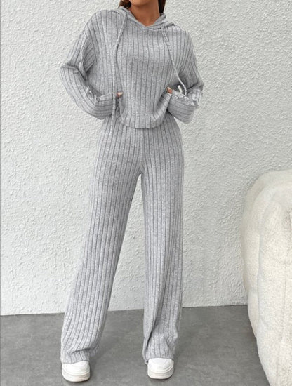 Conjunto de descanso acogedor con sudadera con capucha y rayas Isabella Sol
