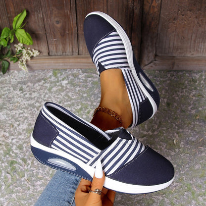 Zapatos de mujer Isabella Sol, ligeros y sin cordones con rayas.