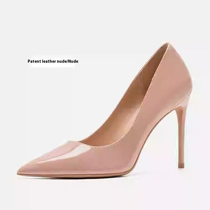 Elegantes tacones de aguja de cuero de Isabella Sol