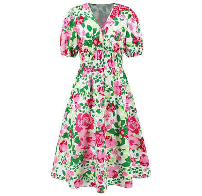Vestido bohemio con estampado floral y escote en V de Isabella Sol.