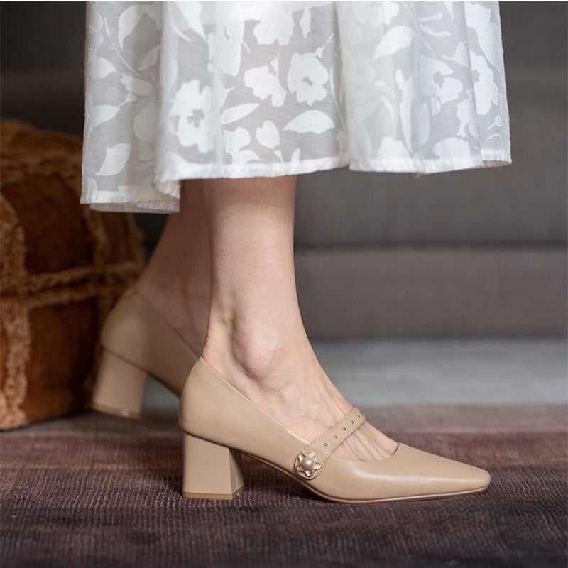 Classic Mary Jane Heels by Isabella Sol