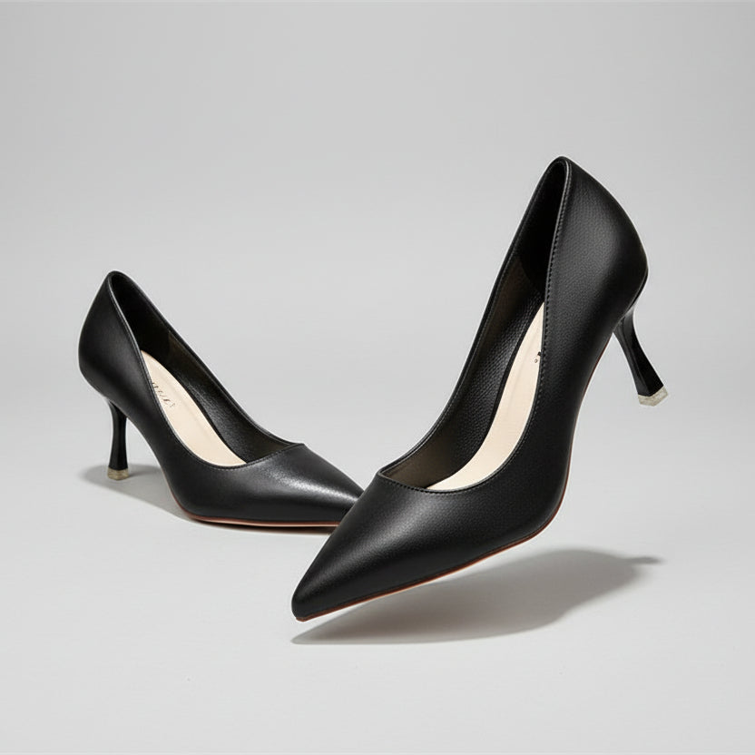 Elegantes zapatos de tacón de punta de Isabella Sol.