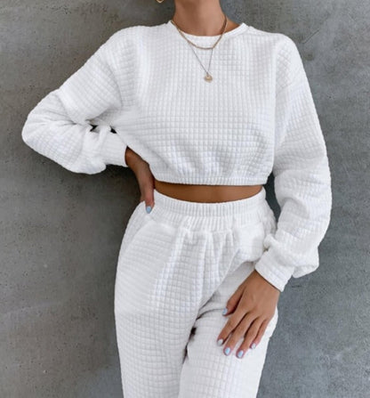 Conjunto de salón para mujer Isabella Sol, con textura acogedora.